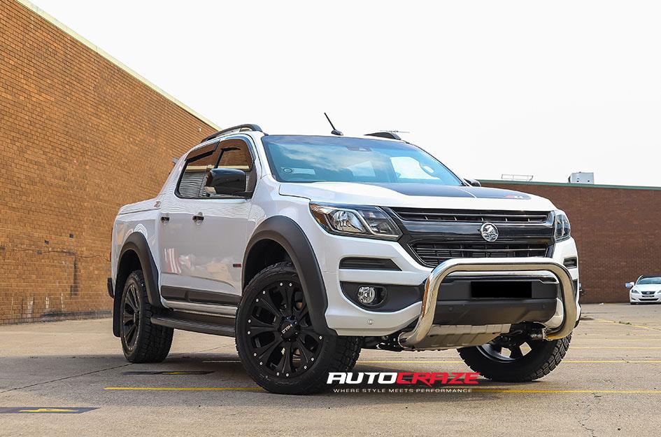 HOLDEN COLORADO HE901 SATIN BLACK